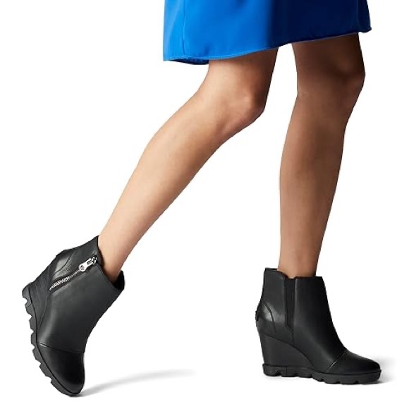 Sorel Joan Uptown Waterproof Leather Wedge Zip Bootie in Black, Size 8.5 - Picture 4 of 14